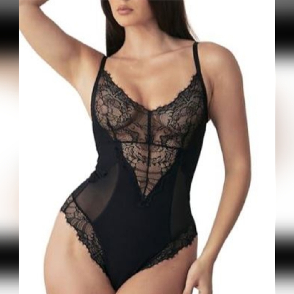 Elegant Black Lace Shapewear Bodysuit